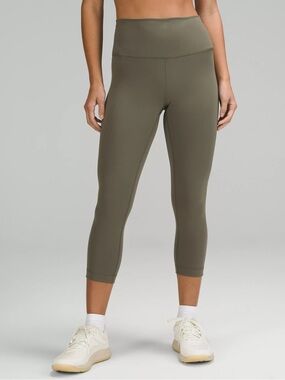 Lululemon Wunder Under Cropped Leggings